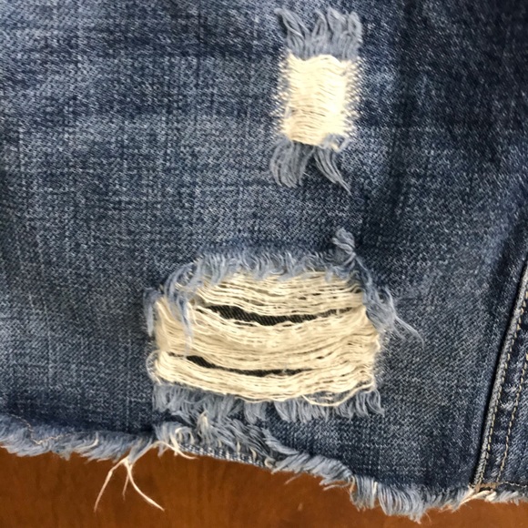 Mossimo Distressed Skirt - Picture 4 of 5